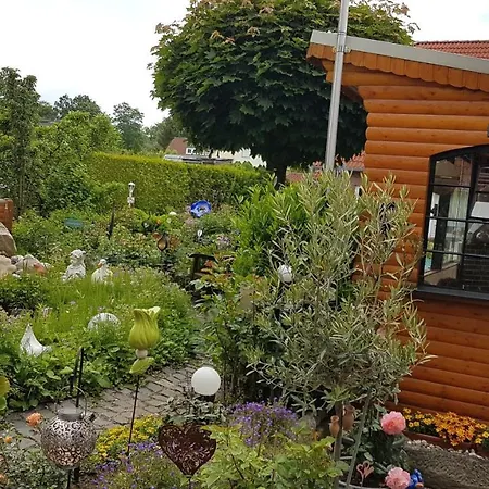 In Gartenlandschaft דירה
