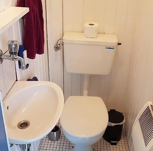 In Gartenlandschaft アパート